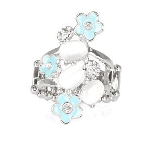 Jewelry: rings, earrings and necklaces